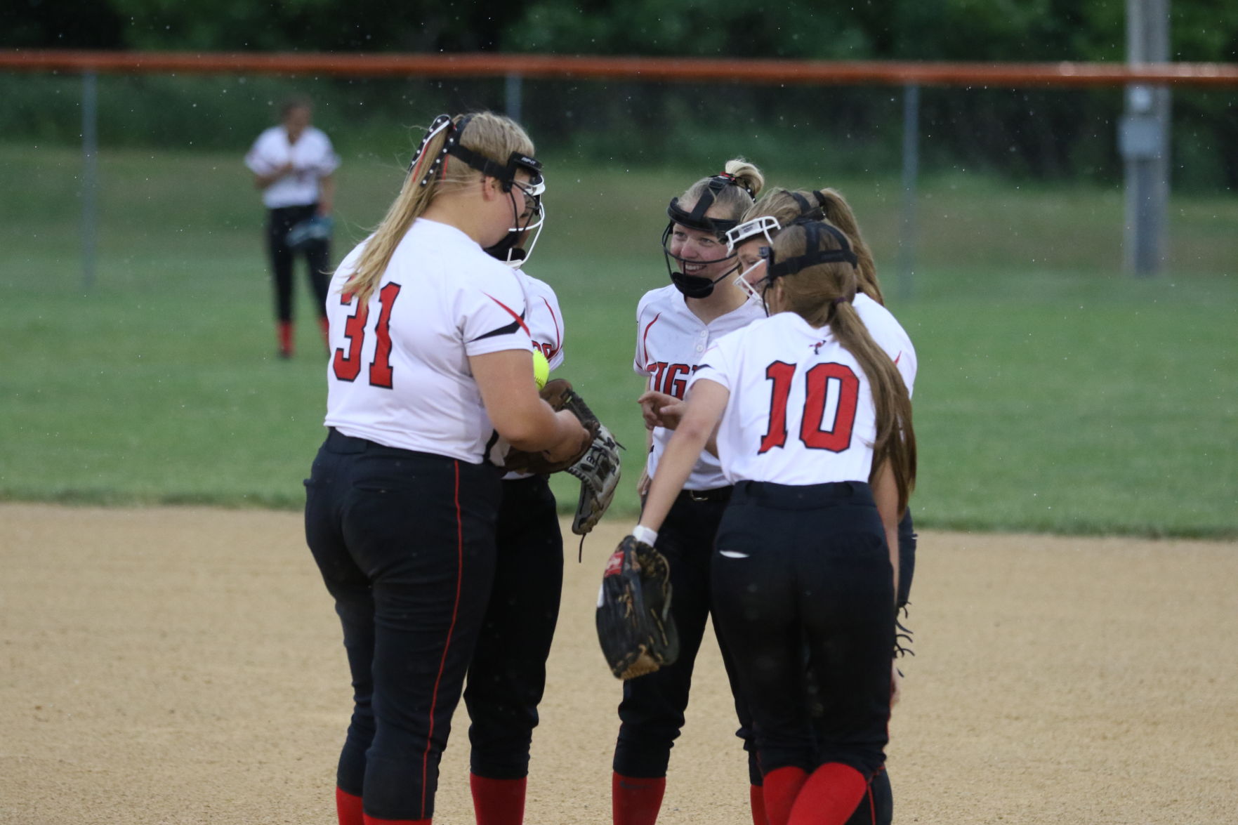 Huddle_66.JPG
